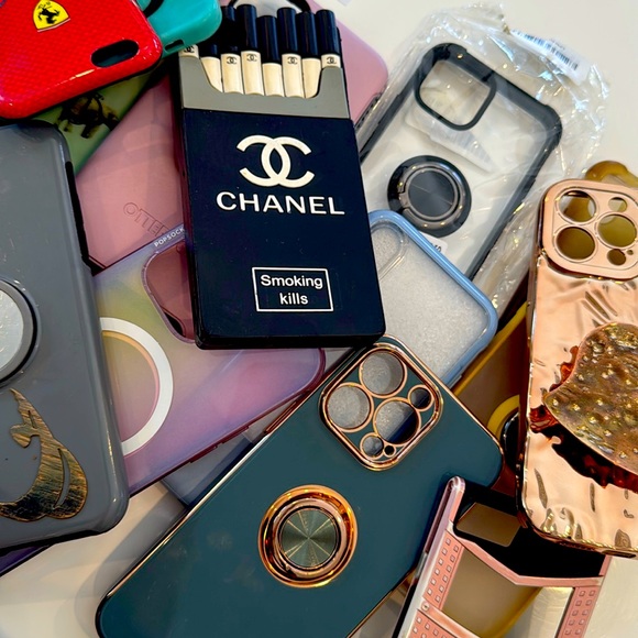 iPhone cases variety - Picture 1 of 2